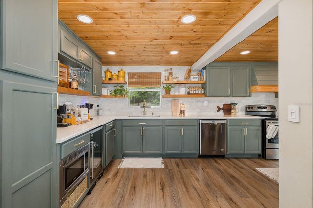 12600 CANTON AVENUE, Hudson, FL 34669