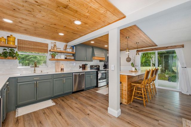 12600 CANTON AVENUE, Hudson, FL 34669