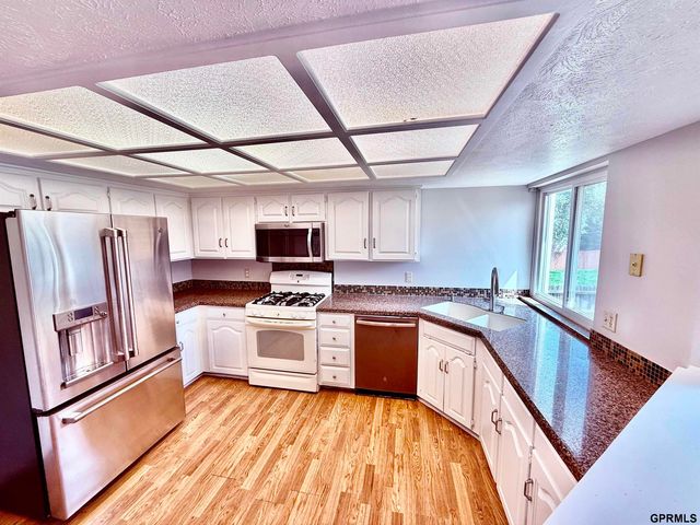 5025 S 163rd Street, Omaha, NE 68135