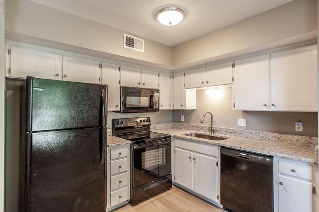 406 Woodsman Ct, Nashville, TN 37214