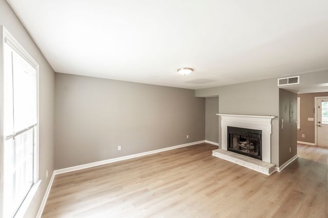 406 Woodsman Ct, Nashville, TN 37214