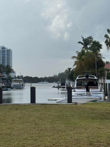 17051 NE 35th Avenue 307, North Miami Beach, FL 33160