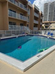 17051 NE 35th Avenue 307, North Miami Beach, FL 33160