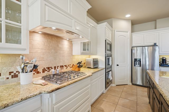 117 Crestbrook Drive, Rockwall, TX 75087