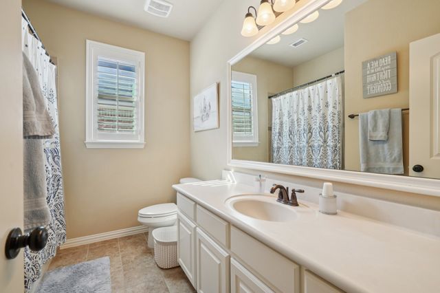 117 Crestbrook Drive, Rockwall, TX 75087