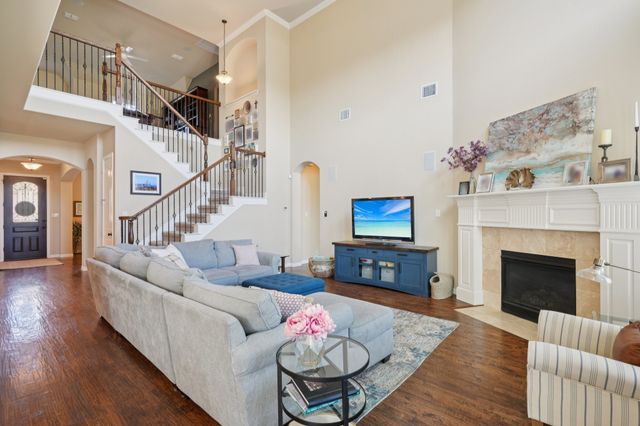 117 Crestbrook Drive, Rockwall, TX 75087