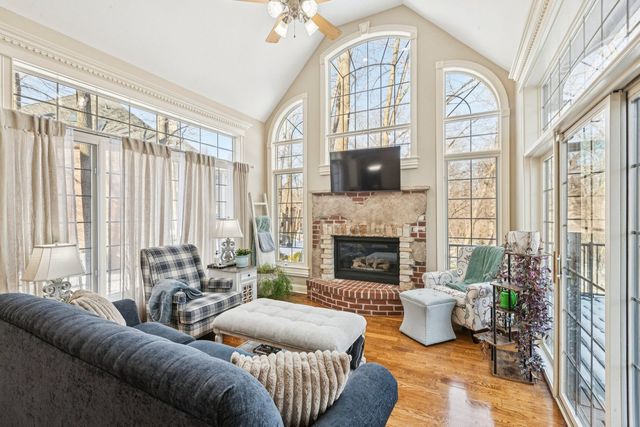 691 Reserve Court, South Elgin, IL 60177