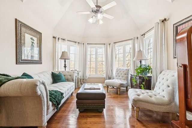 691 Reserve Court, South Elgin, IL 60177