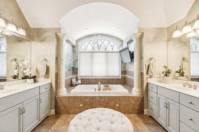 691 Reserve Court, South Elgin, IL 60177