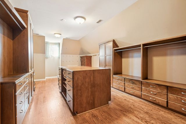 691 Reserve Court, South Elgin, IL 60177