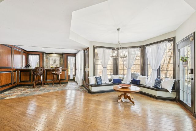 691 Reserve Court, South Elgin, IL 60177