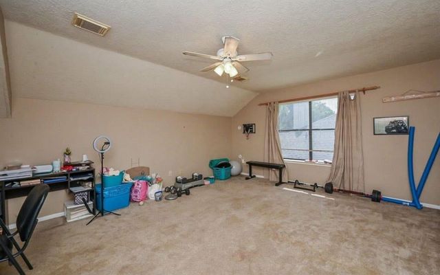 1013 Chesterwood Drive, Pearland, TX 77581