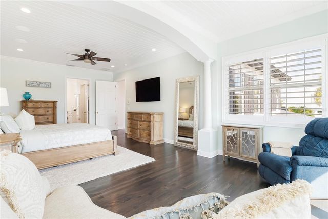 356 BELLEAIR DRIVE NE, St Petersburg, FL 33704