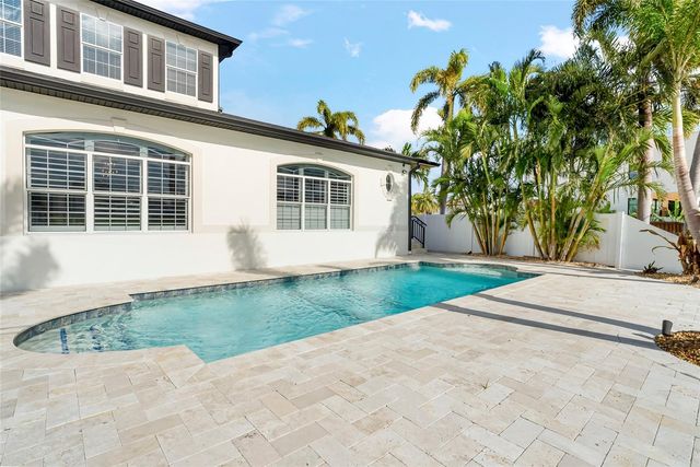 356 BELLEAIR DRIVE NE, St Petersburg, FL 33704