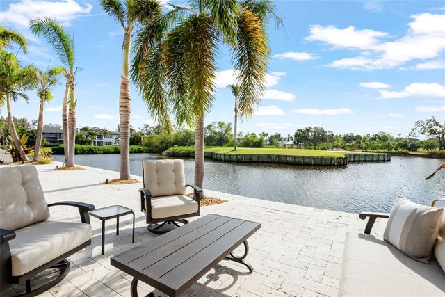 356 BELLEAIR DRIVE NE, St Petersburg, FL 33704