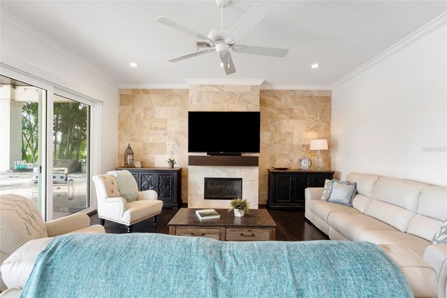356 BELLEAIR DRIVE NE, St Petersburg, FL 33704