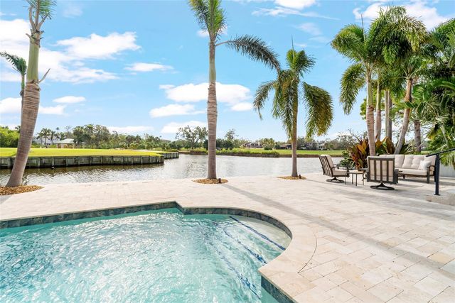 356 BELLEAIR DRIVE NE, St Petersburg, FL 33704