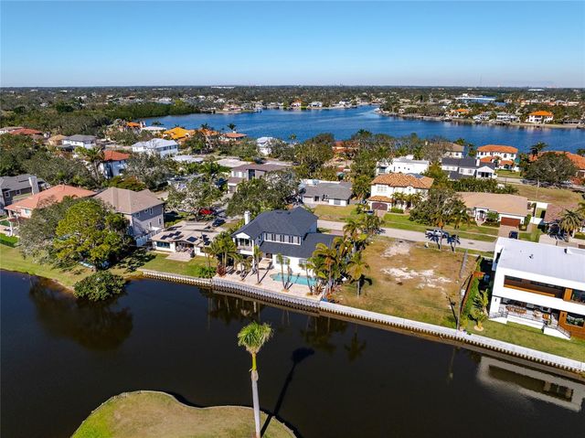 356 BELLEAIR DRIVE NE, St Petersburg, FL 33704