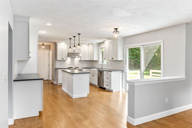 15 Freedom Trail, Mansfield, MA 02048