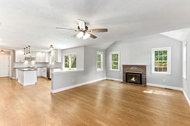 15 Freedom Trail, Mansfield, MA 02048