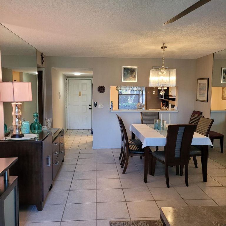 4626 Lucerne Lakes Boulevard E 106, Lake Worth, FL 33467