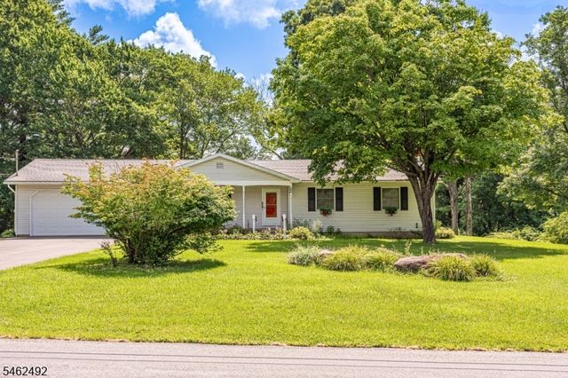 600 Montana Rd, Harmony Twp., NJ 08865