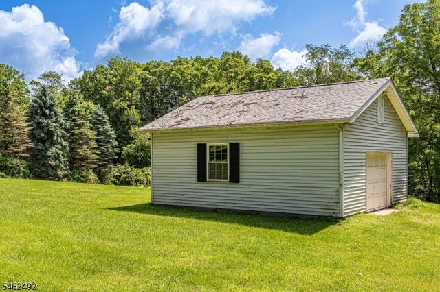600 Montana Rd, Harmony Twp., NJ 08865
