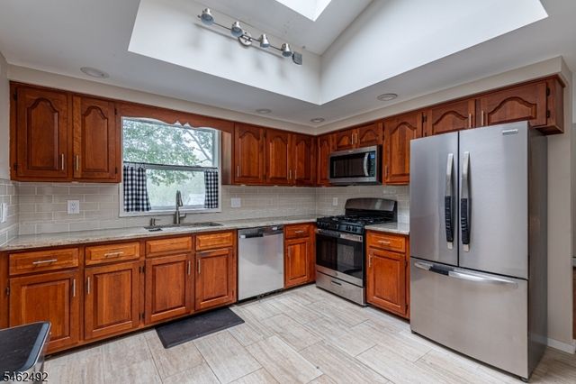600 Montana Rd, Harmony Twp., NJ 08865