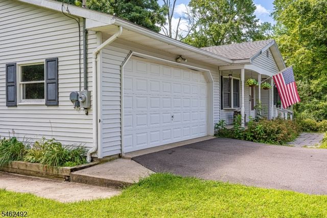 600 Montana Rd, Harmony Twp., NJ 08865