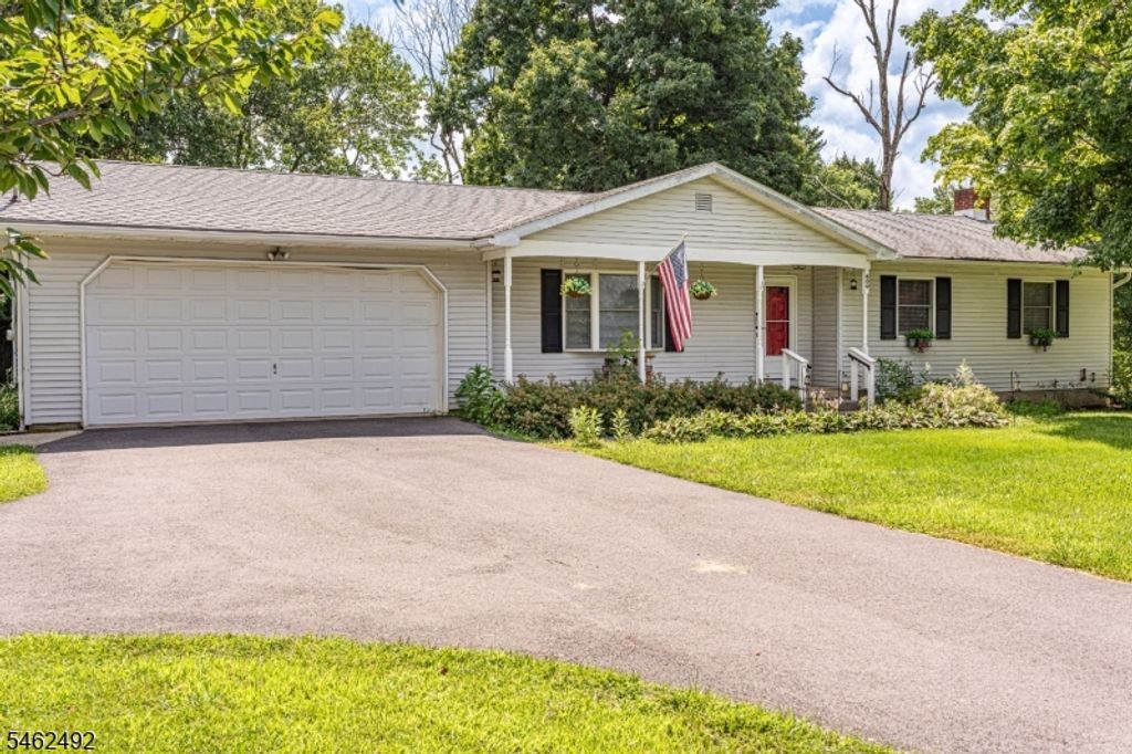 600 Montana Rd, Harmony Twp., NJ 08865