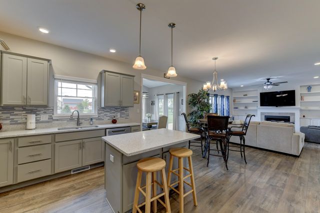 13272 Light Avenue, Dyer, IN 46311