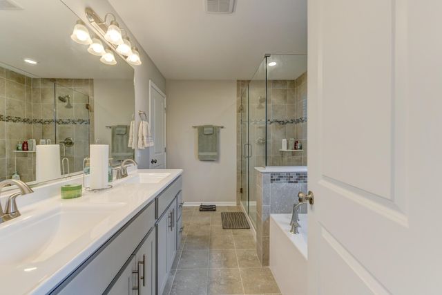 13272 Light Avenue, Dyer, IN 46311