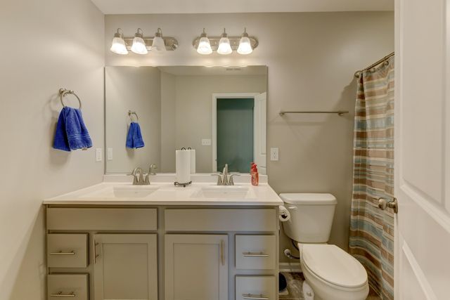 13272 Light Avenue, Dyer, IN 46311