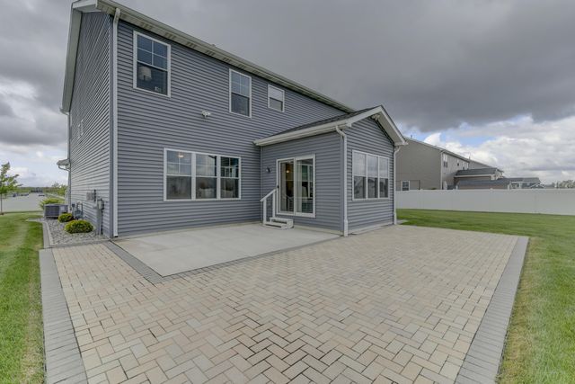 13272 Light Avenue, Dyer, IN 46311