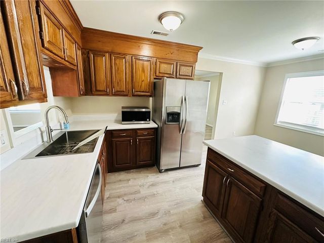 1605 Kepler BND, Virginia Beach, VA 23454