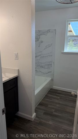 34 1st, Cartwright, OK 74731