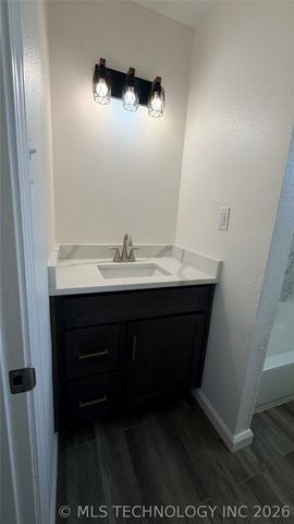 34 1st, Cartwright, OK 74731