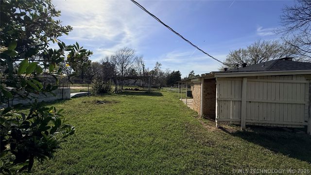 34 1st, Cartwright, OK 74731