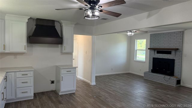 34 1st, Cartwright, OK 74731