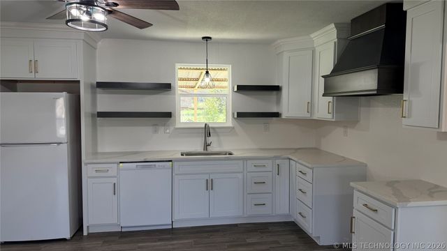 34 1st, Cartwright, OK 74731