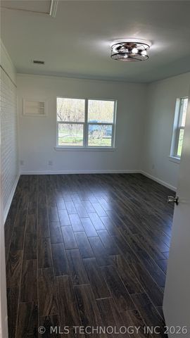 34 1st, Cartwright, OK 74731