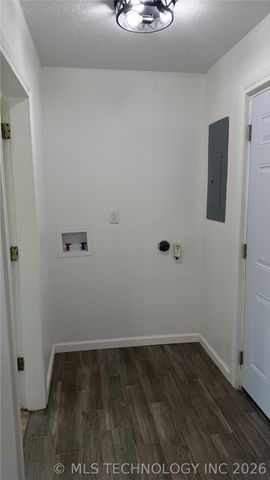 34 1st, Cartwright, OK 74731