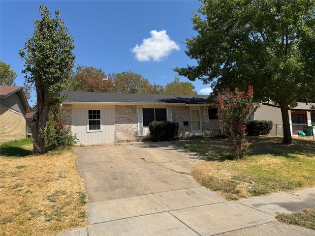 1229 Greenbrier Drive, Mesquite, TX 75149