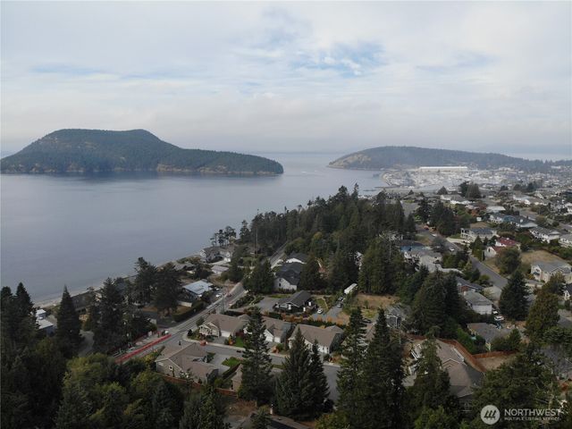 4408 Anaco Beach Road, Anacortes, WA 98221