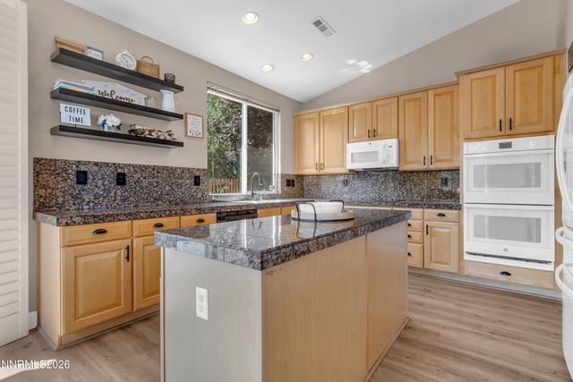 2960 Sage Ridge Drive, Reno, NV 89509