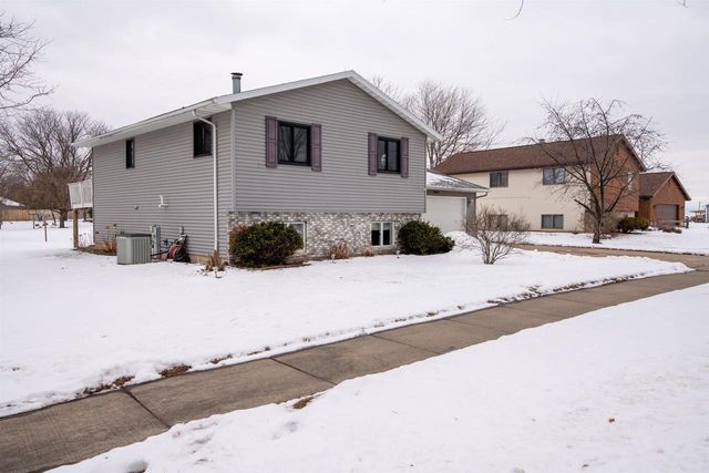 3108 E RAIL ROAD, Appleton, WI 54915