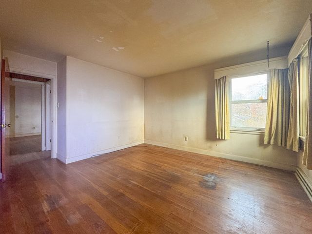 9 Paul Ave, Freetown, MA 02717