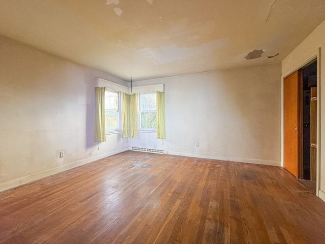 9 Paul Ave, Freetown, MA 02717