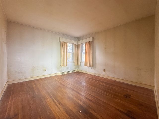 9 Paul Ave, Freetown, MA 02717