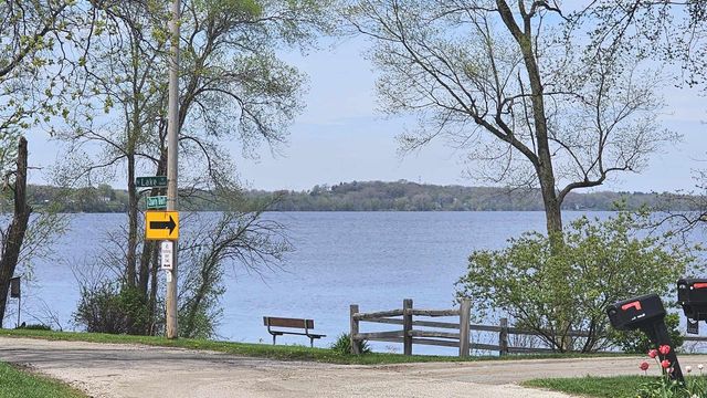 3312 E Charley Bluff Road, Milton, WI 53563